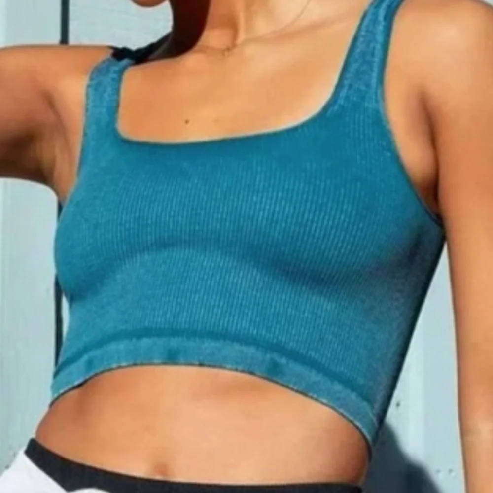 🌺free people happiness run square neck crop